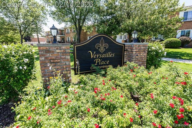 30727 Shiawassee Road 54, Farmington Hills, MI 48336