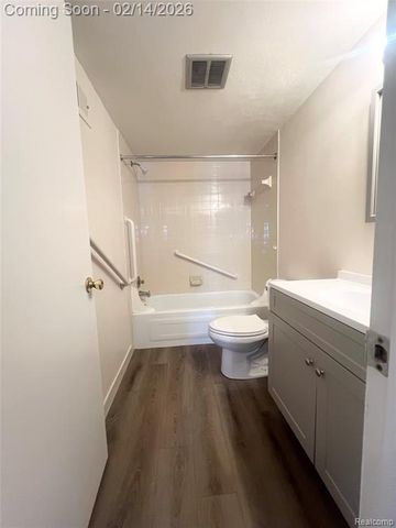 30727 Shiawassee Road 54, Farmington Hills, MI 48336