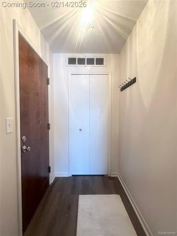 30727 Shiawassee Road 54, Farmington Hills, MI 48336