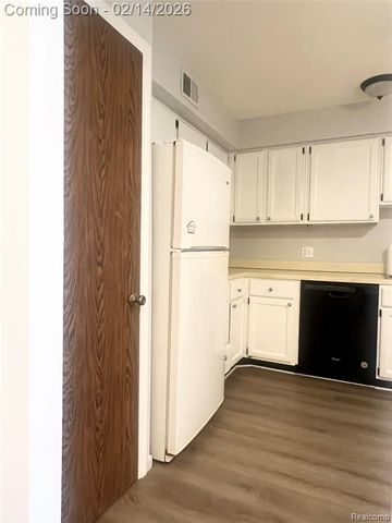 30727 Shiawassee Road 54, Farmington Hills, MI 48336