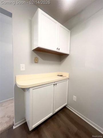 30727 Shiawassee Road 54, Farmington Hills, MI 48336