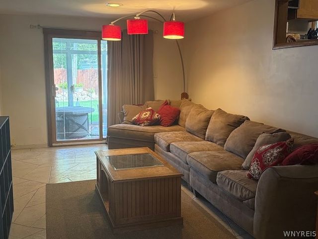 138 North Creek Drive, Cheektowaga, NY 14225