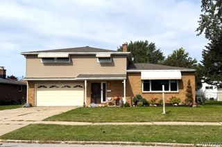 138 North Creek Drive, Cheektowaga, NY 14225