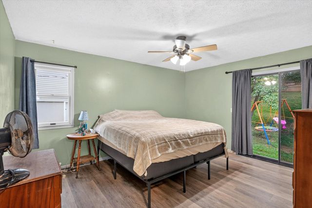 1200 E Summerhill Street, Ozark, MO 65721
