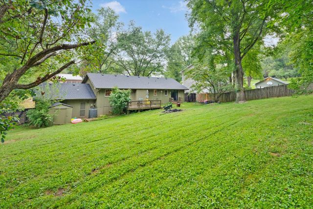 1200 E Summerhill Street, Ozark, MO 65721