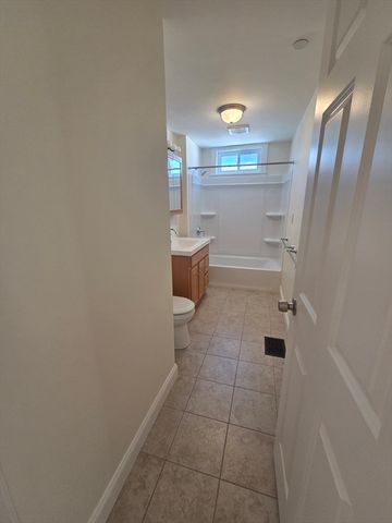 69-71 Mall St 1, Lynn, MA 01905