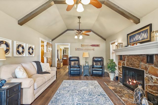 447684 Anchors End, Ketchum, OK 74349