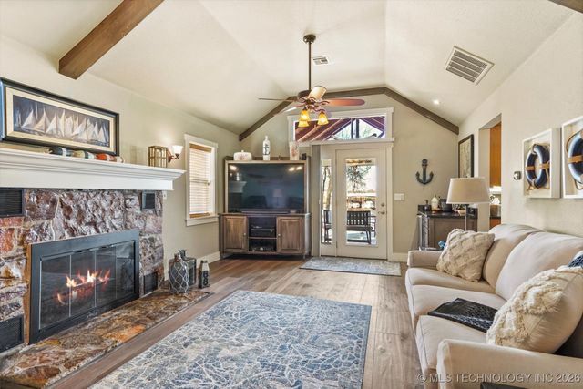 447684 Anchors End, Ketchum, OK 74349