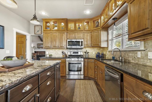 447684 Anchors End, Ketchum, OK 74349