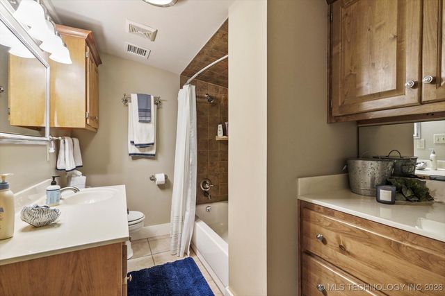 447684 Anchors End, Ketchum, OK 74349