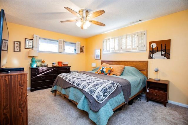 1305 W Birch Drive, Rogers, AR 72758