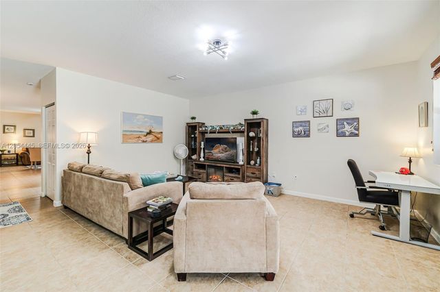 17670 SW 154th Pl, Miami, FL 33187