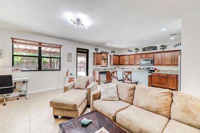 17670 SW 154th Pl, Miami, FL 33187