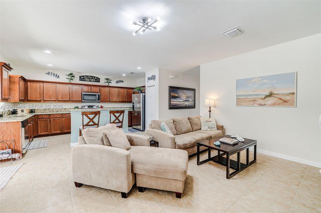 17670 SW 154th Pl, Miami, FL 33187