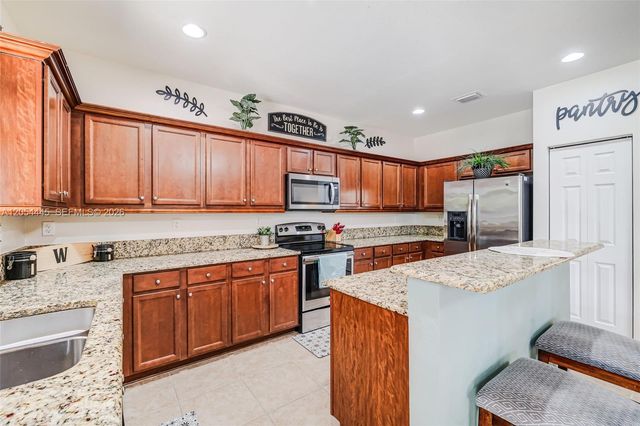 17670 SW 154th Pl, Miami, FL 33187
