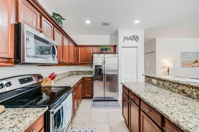 17670 SW 154th Pl, Miami, FL 33187