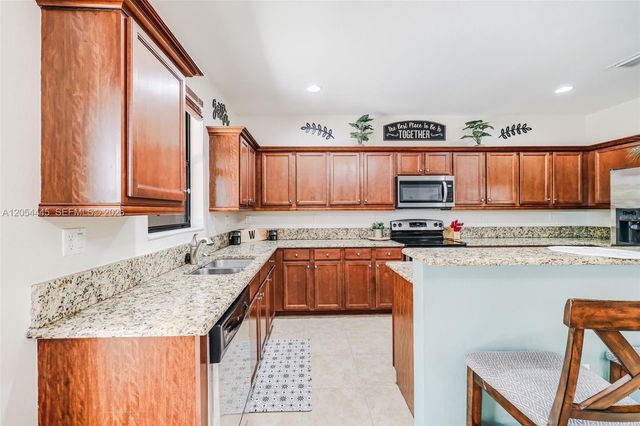 17670 SW 154th Pl, Miami, FL 33187