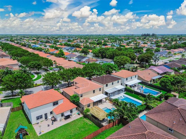 17670 SW 154th Pl, Miami, FL 33187