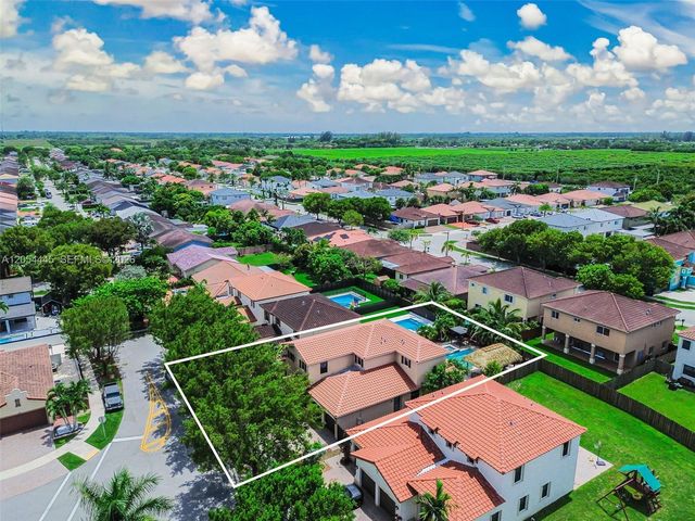 17670 SW 154th Pl, Miami, FL 33187
