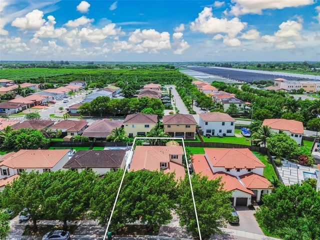 17670 SW 154th Pl, Miami, FL 33187