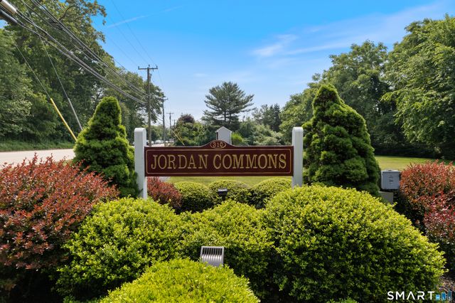 310 Boston Post Road 76, Waterford, CT 06385