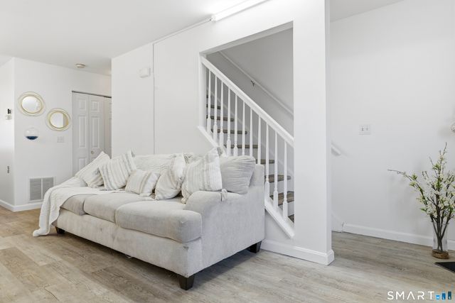 310 Boston Post Road 76, Waterford, CT 06385