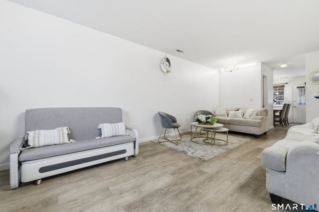 310 Boston Post Road 76, Waterford, CT 06385