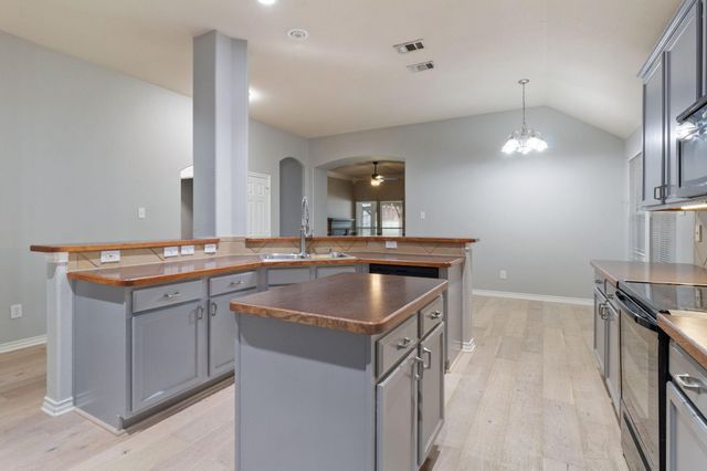 1340 Constance Drive, Fort Worth, TX 76131