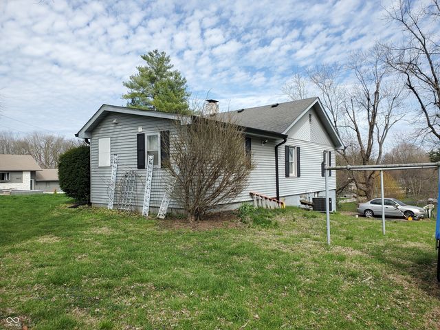 4625 Byrkit Street, Indianapolis, IN 46221