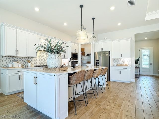 7041 Del Webb Oak Creek BLVD, North Fort Myers, FL 33917