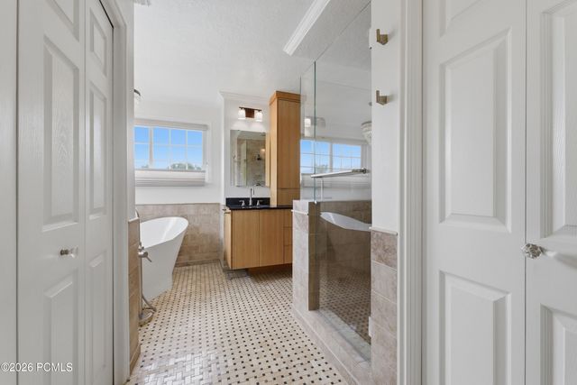 4521 S Countrylane Road, Millcreek, UT 84117