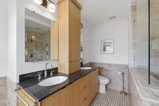4521 S Countrylane Road, Millcreek, UT 84117