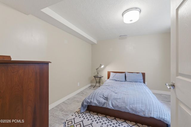4521 S Countrylane Road, Millcreek, UT 84117