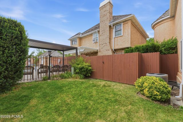 4521 S Countrylane Road, Millcreek, UT 84117