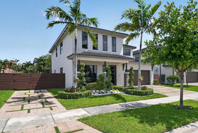 9023 NW 161ST Terrace, Miami Lakes, FL 33018