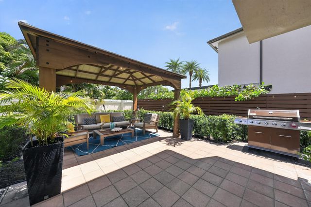9023 NW 161ST Terrace, Miami Lakes, FL 33018