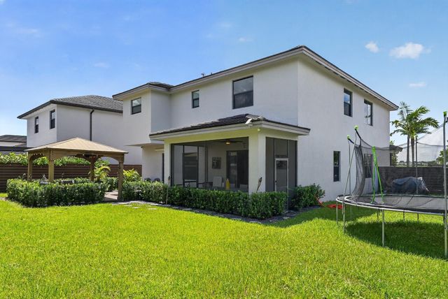 9023 NW 161ST Terrace, Miami Lakes, FL 33018