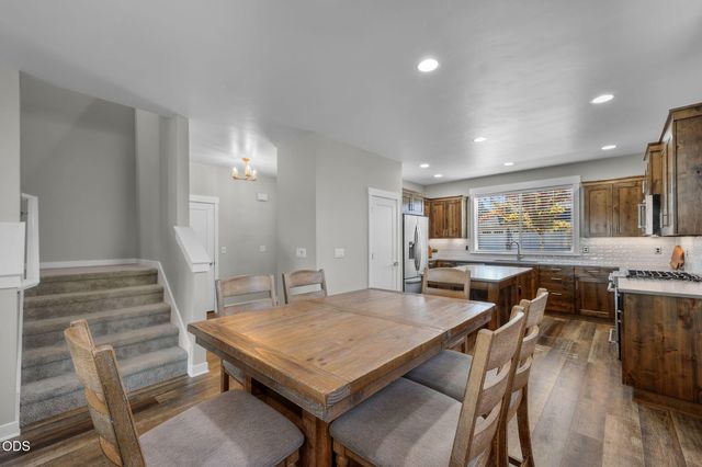 4395 SW 36th Street, Redmond, OR 97756