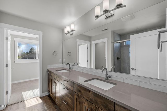 4395 SW 36th Street, Redmond, OR 97756