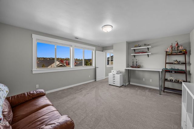 4395 SW 36th Street, Redmond, OR 97756