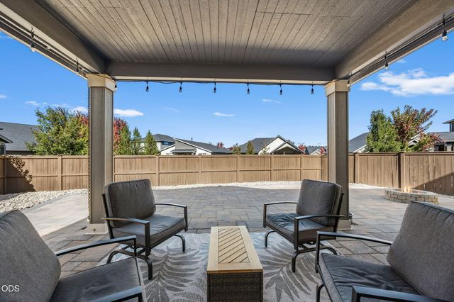 4395 SW 36th Street, Redmond, OR 97756