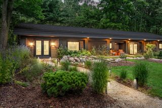9442 Community Hall Road, New Buffalo Twp, MI 49129