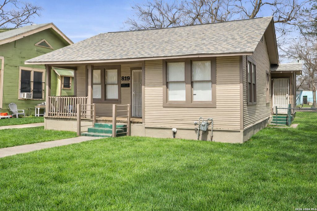819 Rivas, San Antonio, TX 78207
