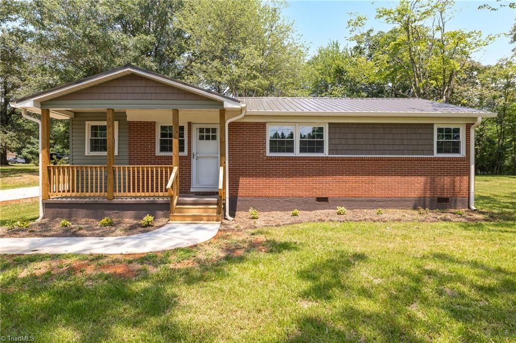 129 Redwood Road, Eden, NC 27288