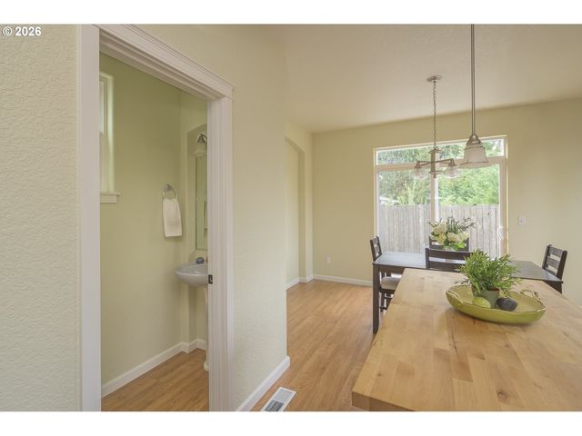 7921 Se 45TH Ave, Portland, OR 97206