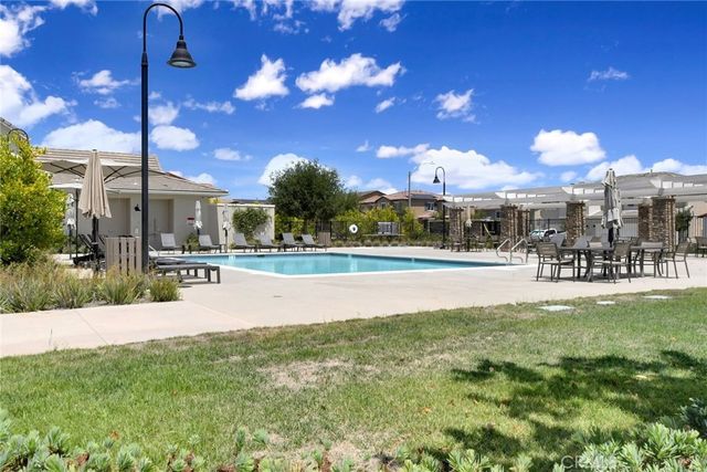 24242 Hazelnut, Murrieta, CA 92562