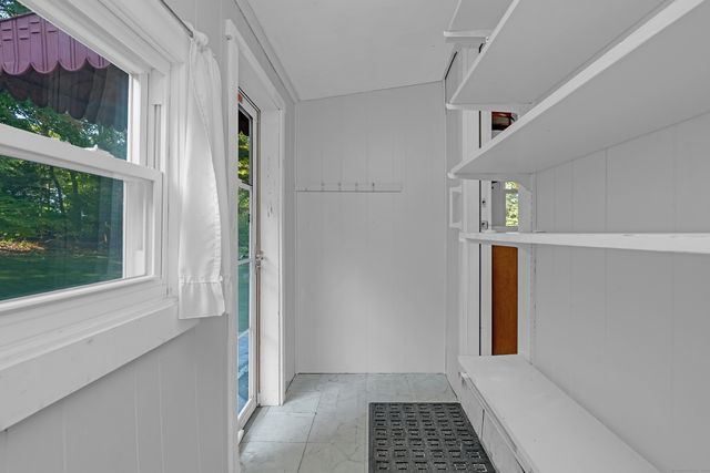 46 Chestnut Hill Road, East Hampton, CT 06424