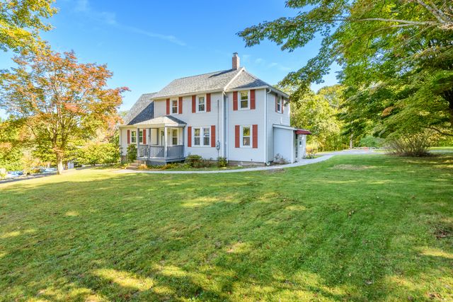 46 Chestnut Hill Road, East Hampton, CT 06424
