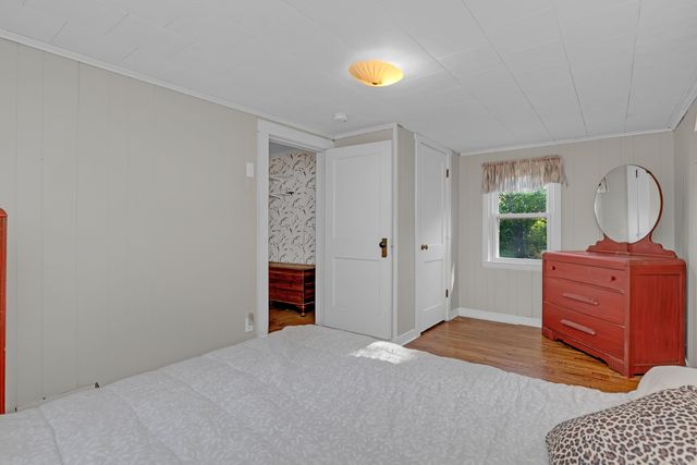 46 Chestnut Hill Road, East Hampton, CT 06424