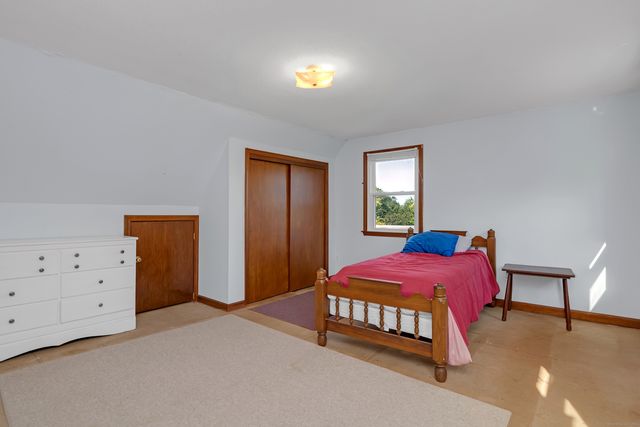 46 Chestnut Hill Road, East Hampton, CT 06424